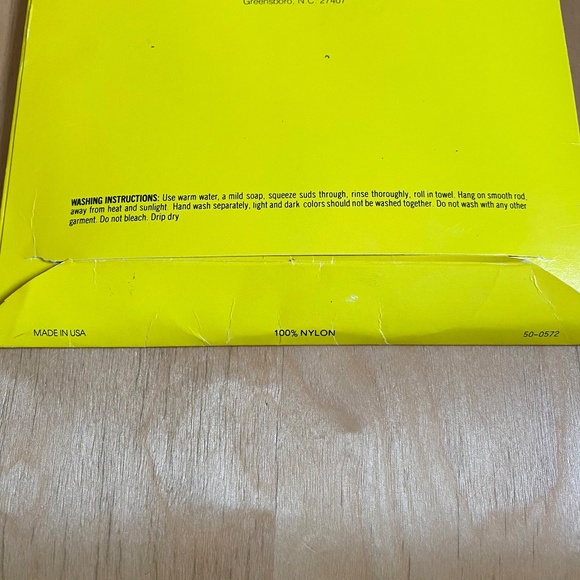 Vintage Burlington Sheer Panty Hose in Taupe Size Medium - Picture 4 of 7